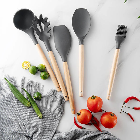 Silicone kitchen utensils set