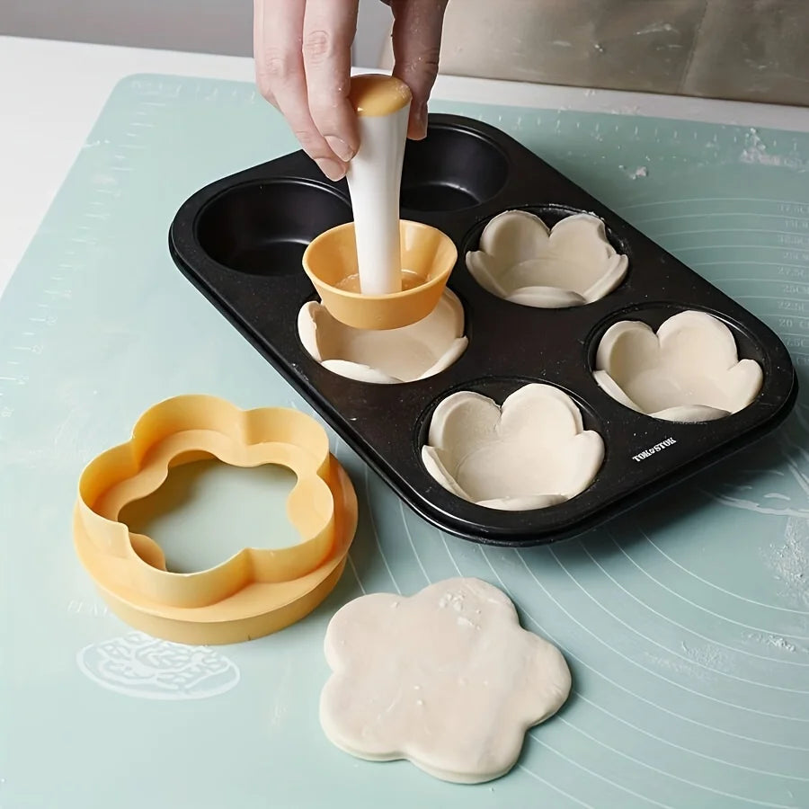 Pastry Dough Tamper & Flower Shaped Cutter